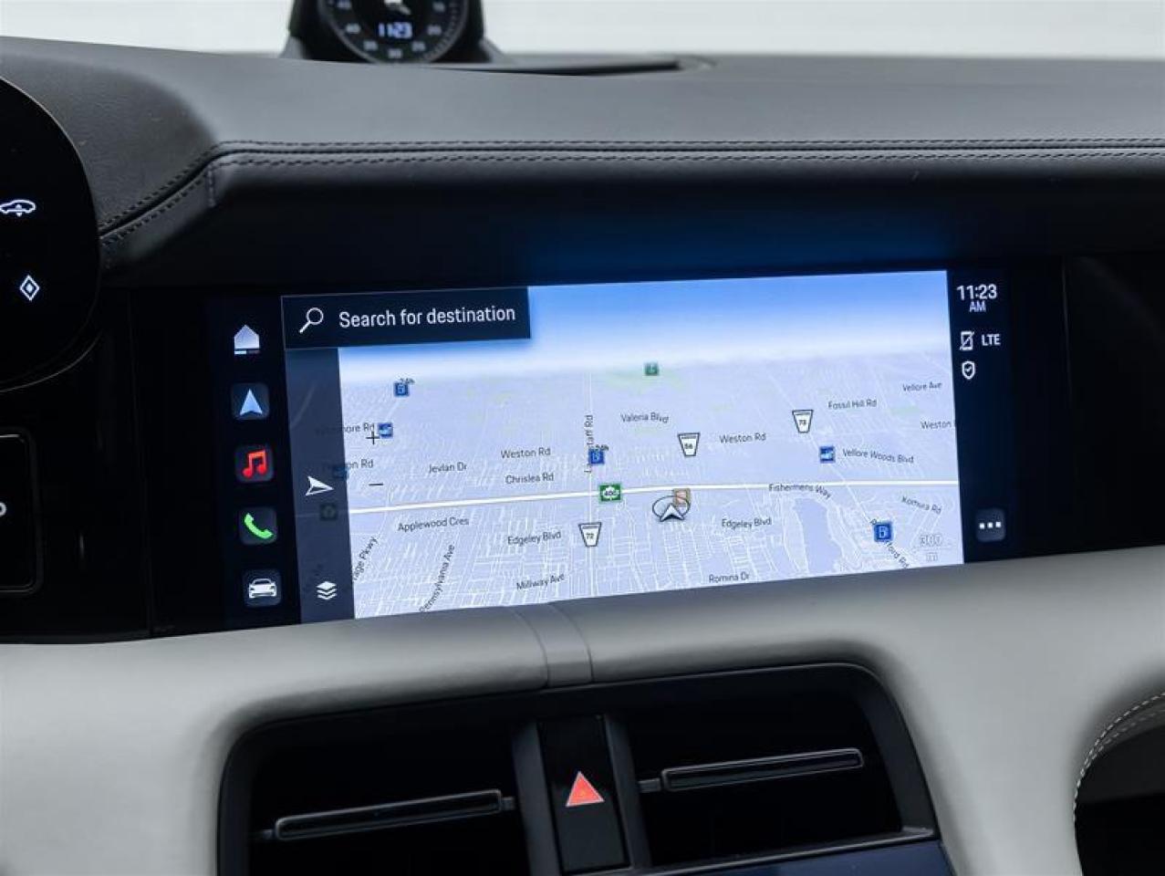 2022 Porsche Taycan  Photo