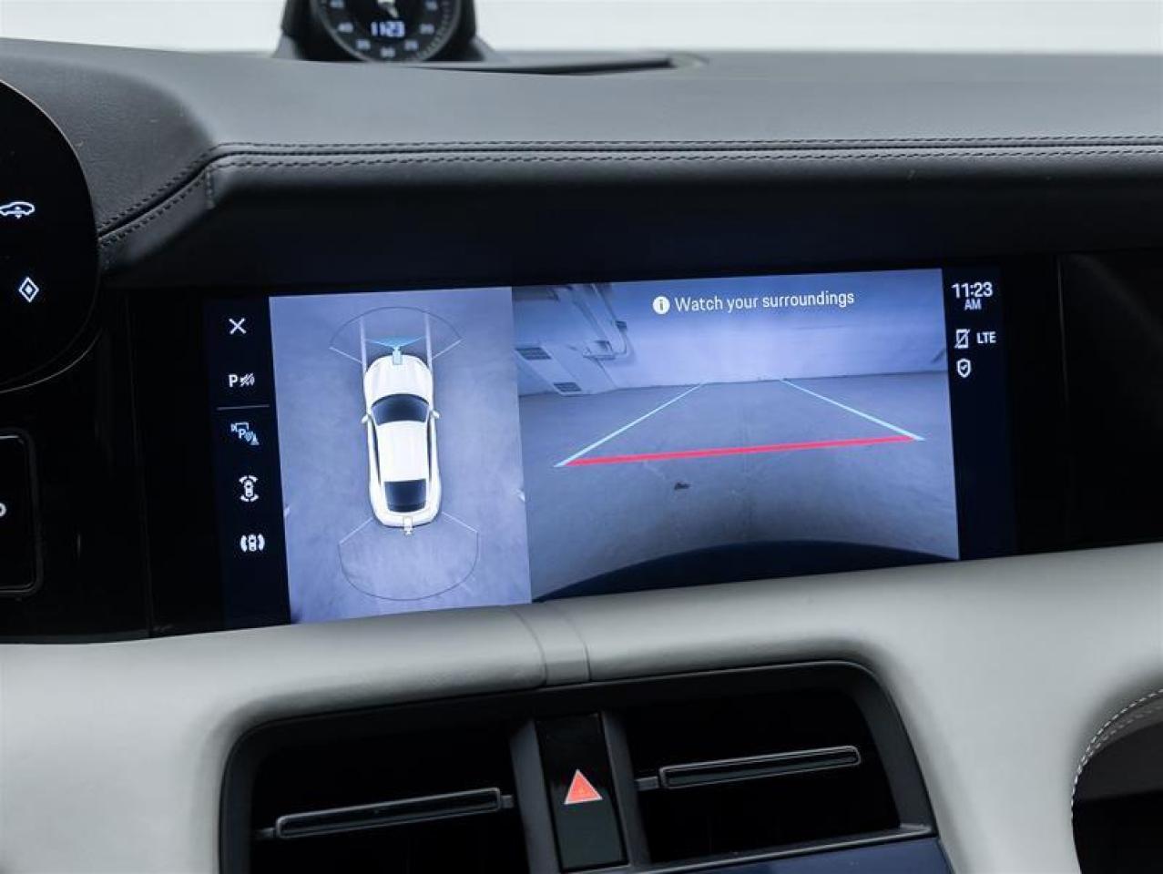 2022 Porsche Taycan  Photo