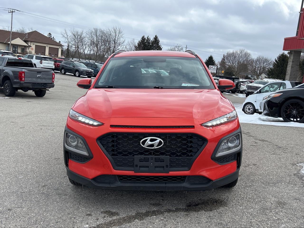 2019 Hyundai KONA ESSENTIAL, CLEAN CARFAX, APPLE/ ANDROID CARPLAY! Photo