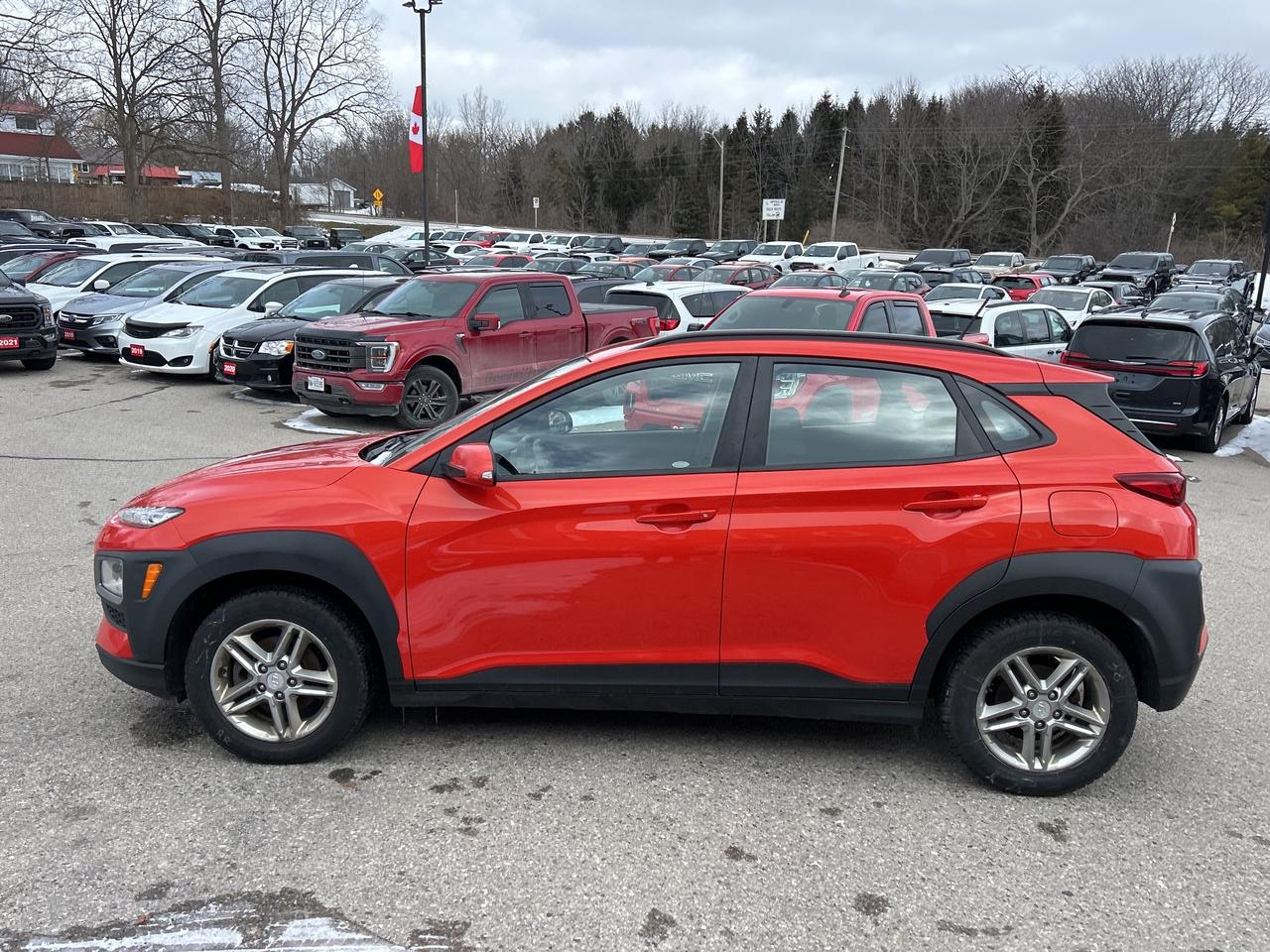 2019 Hyundai KONA ESSENTIAL, CLEAN CARFAX, APPLE/ ANDROID CARPLAY! Photo