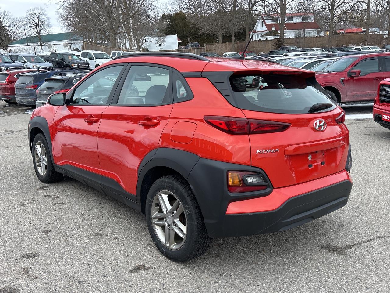 2019 Hyundai KONA ESSENTIAL, CLEAN CARFAX, APPLE/ ANDROID CARPLAY! Photo