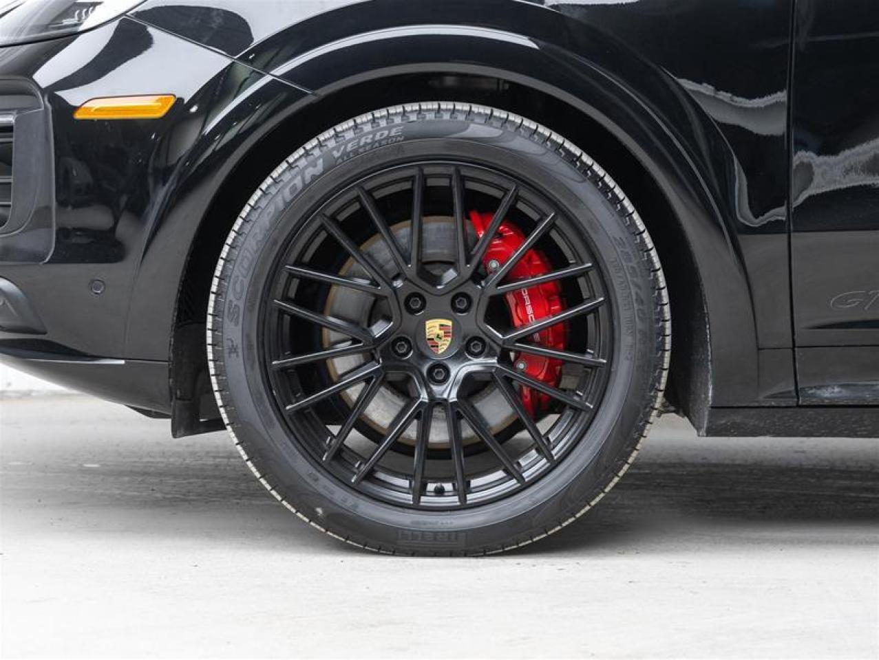 2023 Porsche Cayenne  Photo