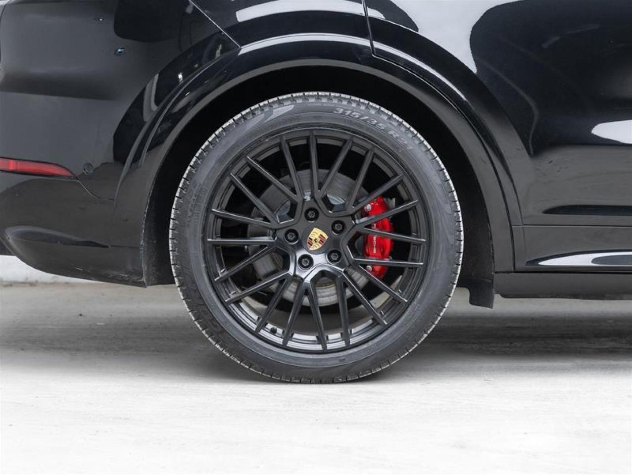 2023 Porsche Cayenne  Photo