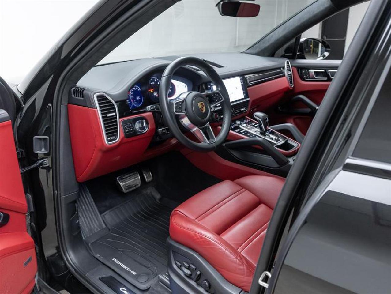 2023 Porsche Cayenne  Photo