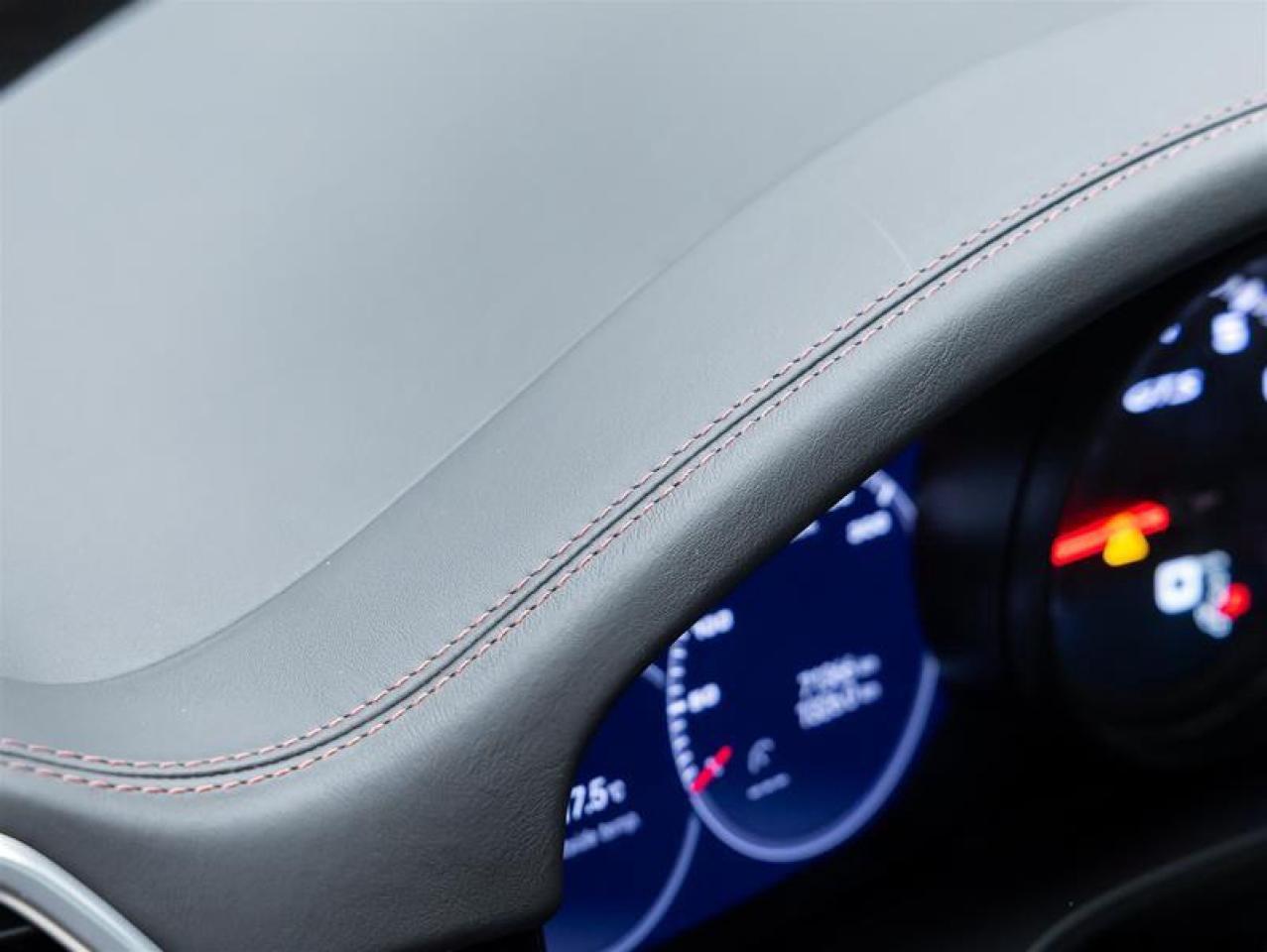 2023 Porsche Cayenne  Photo