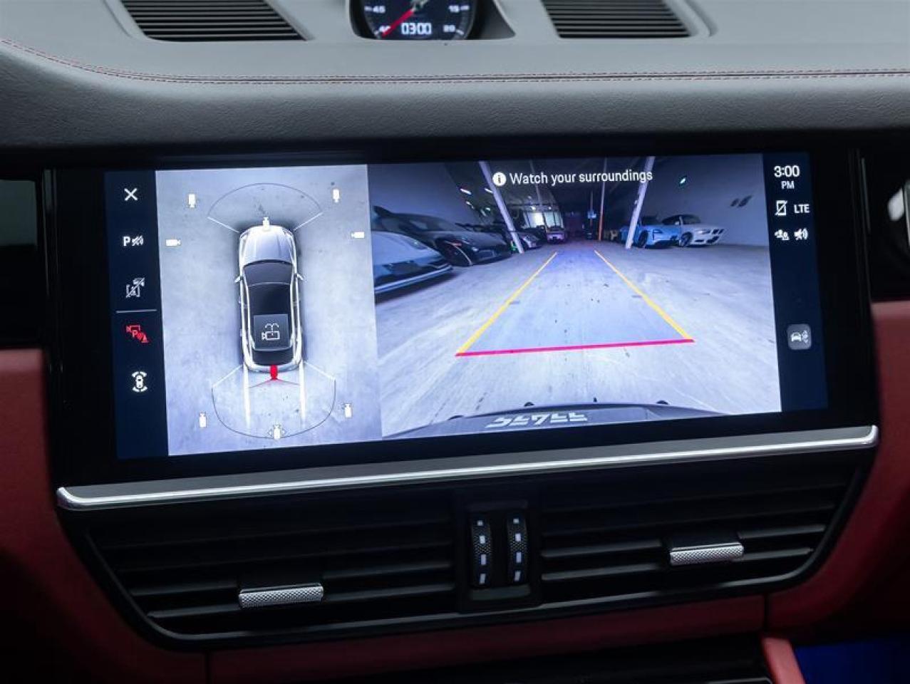 2023 Porsche Cayenne  Photo