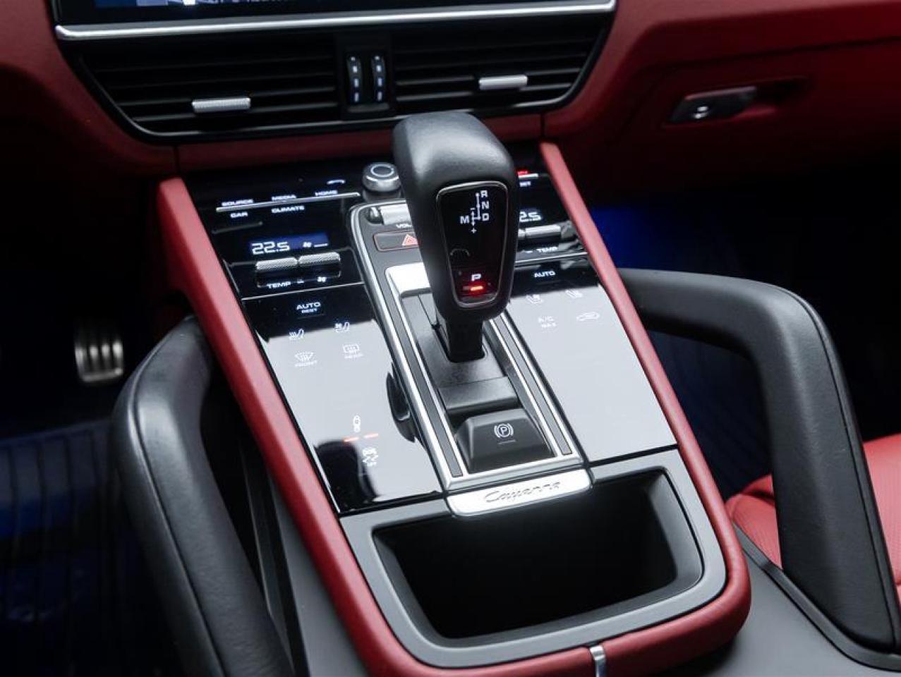 2023 Porsche Cayenne  Photo