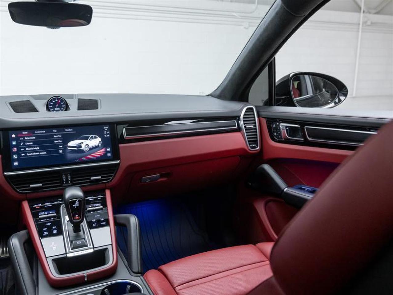 2023 Porsche Cayenne  Photo