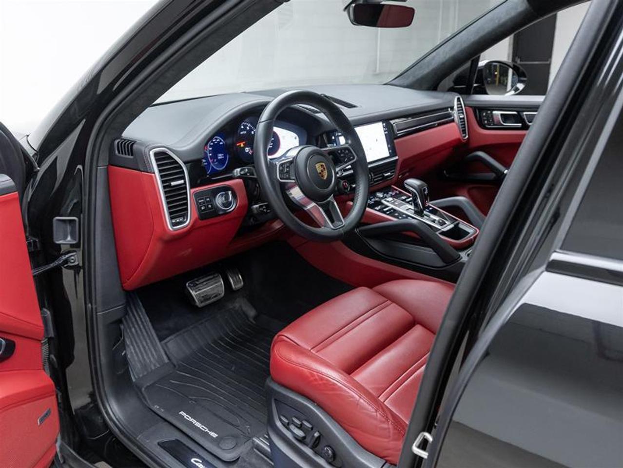 2023 Porsche Cayenne  Photo