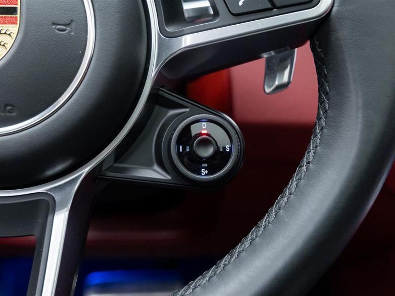 2023 Porsche Cayenne  Photo