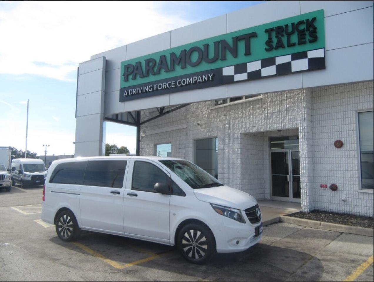 2023 Mercedes-Benz Metris Passenger Van Passenger Van 8 PASSENGER VAN Photo0