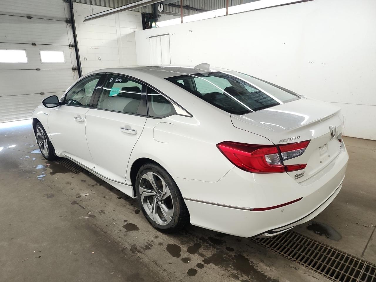 2019 Honda Accord Hybrid TOURING Pearl White Vented Seats   HUD   Leather Photo0