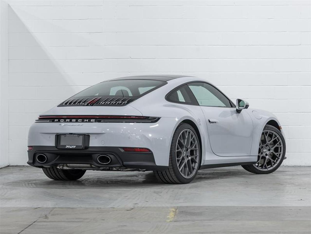 2026 Porsche 911  Photo