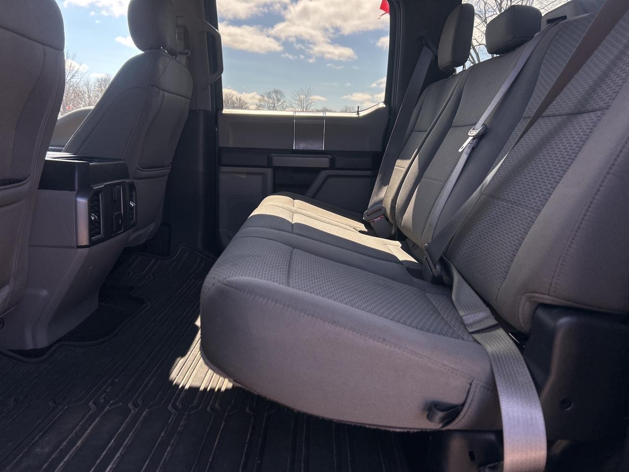 2020 Ford F-150 XLT, 4X4, 5 LITER, CLEAN CARFAX, 5 PASSENGER! Photo