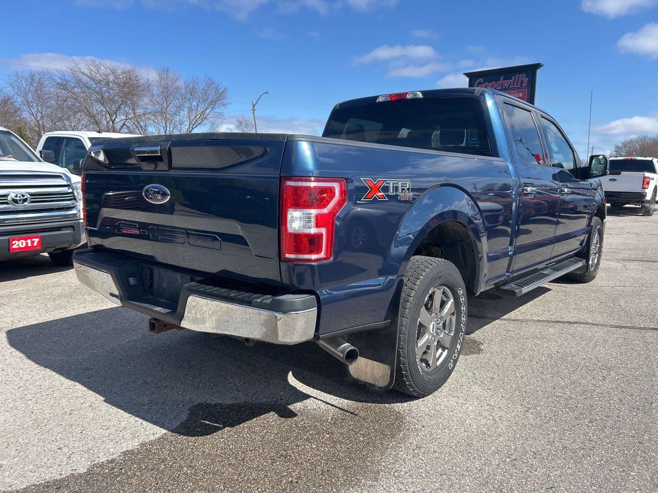 2020 Ford F-150 XLT, 4X4, 5 LITER, CLEAN CARFAX, 5 PASSENGER! Photo