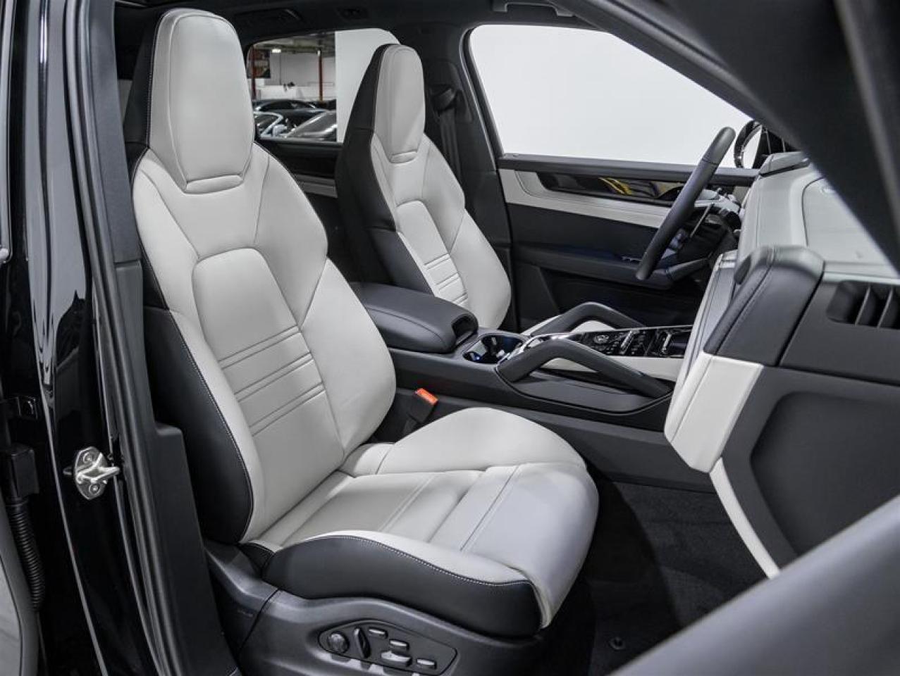 2026 Porsche Cayenne  Photo