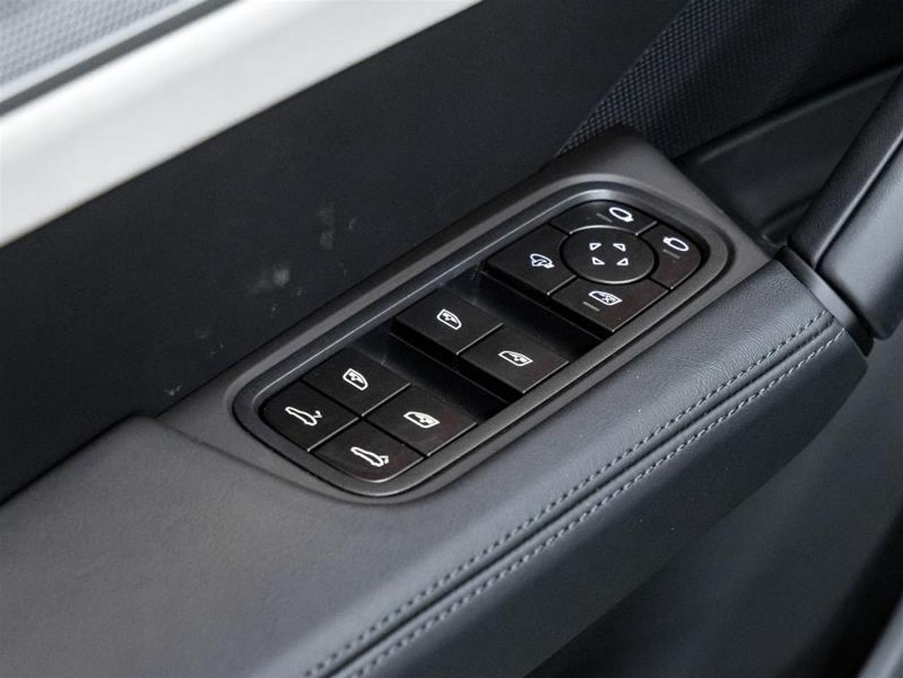 2026 Porsche Cayenne  Photo