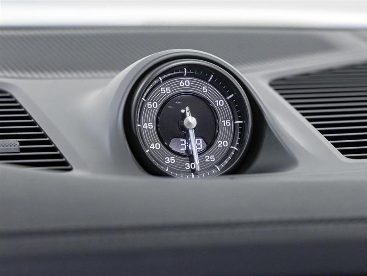 2026 Porsche Cayenne  Photo