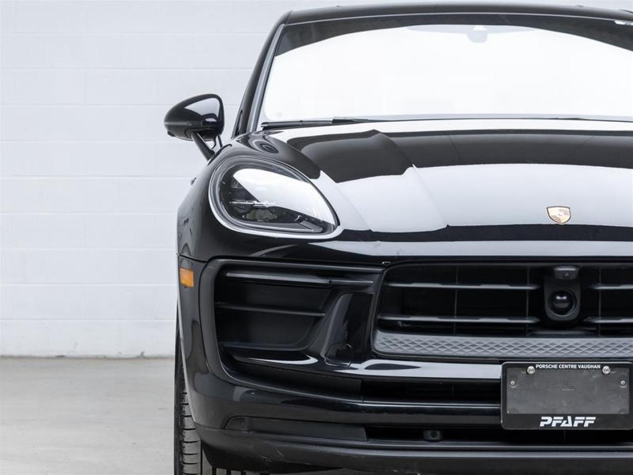 2024 Porsche Macan  Photo