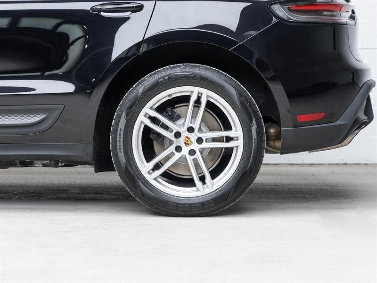 2024 Porsche Macan  Photo