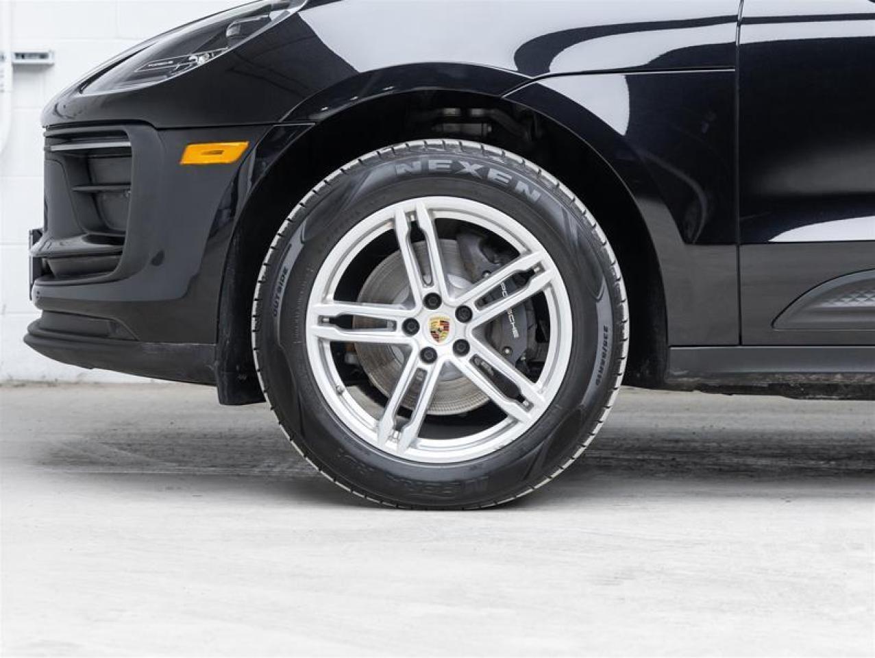 2024 Porsche Macan  Photo