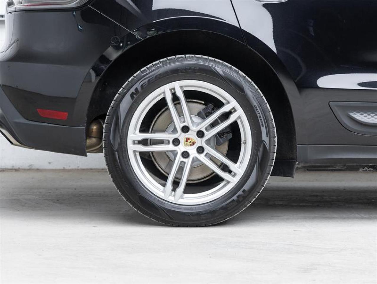 2024 Porsche Macan  Photo