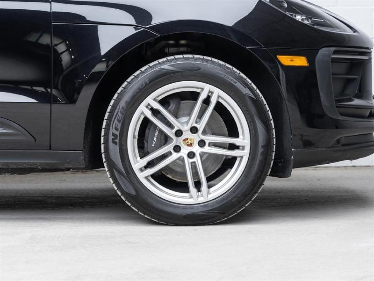 2024 Porsche Macan  Photo