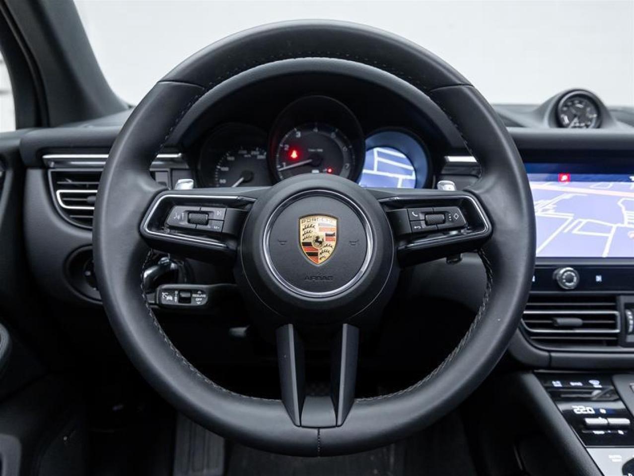 2024 Porsche Macan  Photo