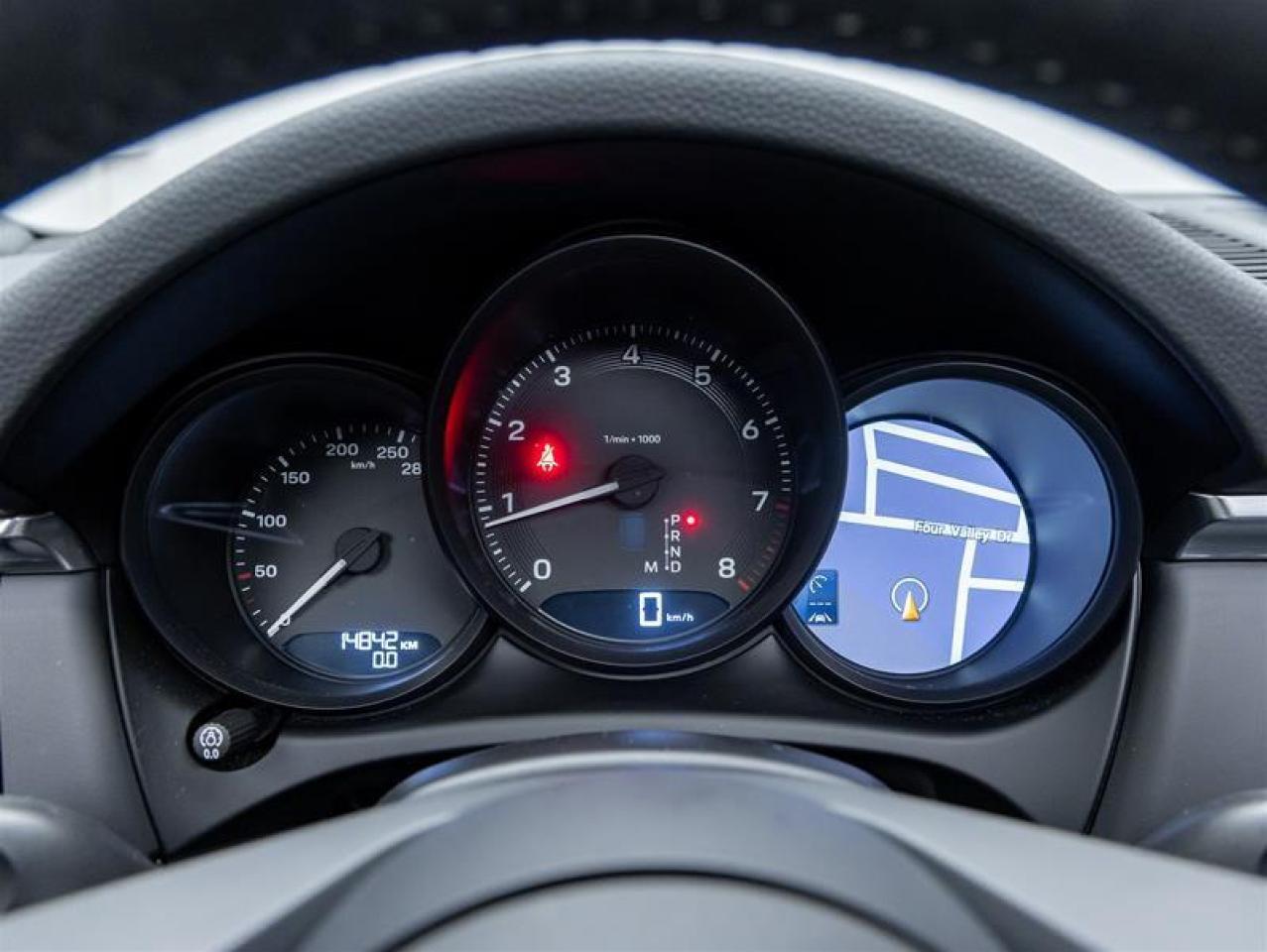 2024 Porsche Macan  Photo