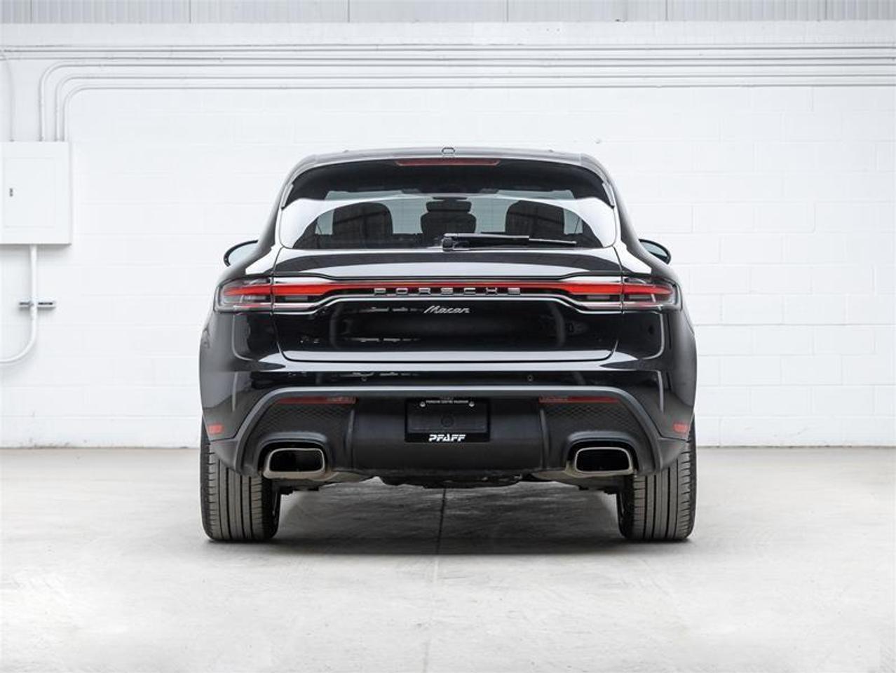 2024 Porsche Macan  Photo