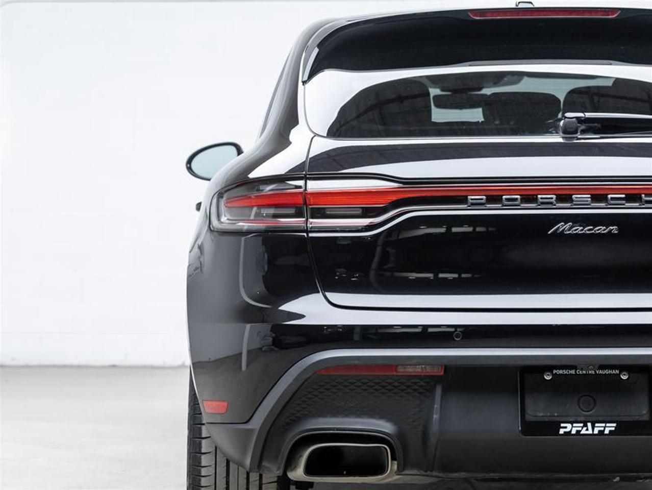 2024 Porsche Macan  Photo