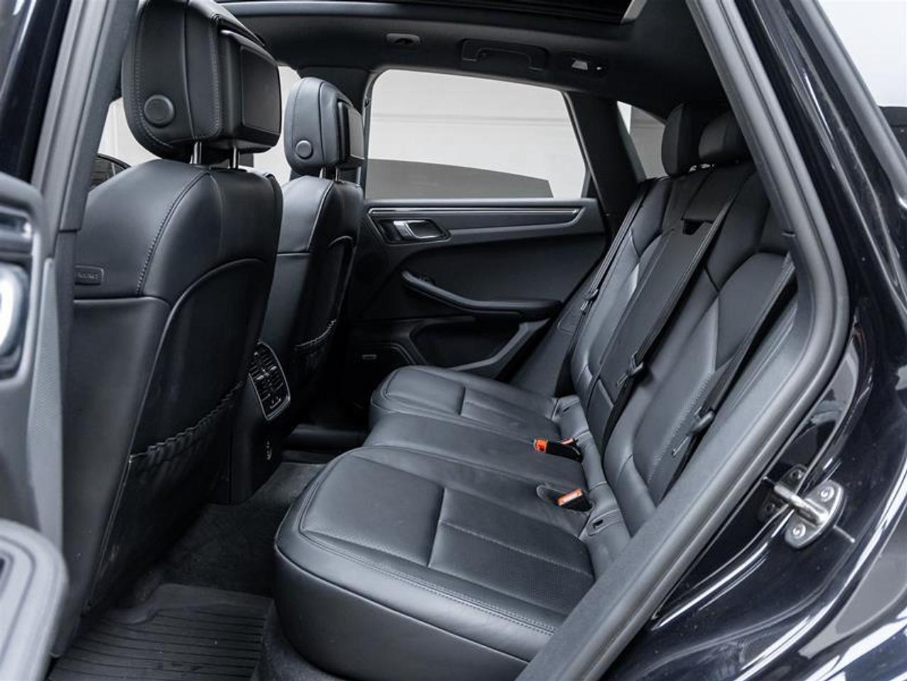 2024 Porsche Macan  Photo