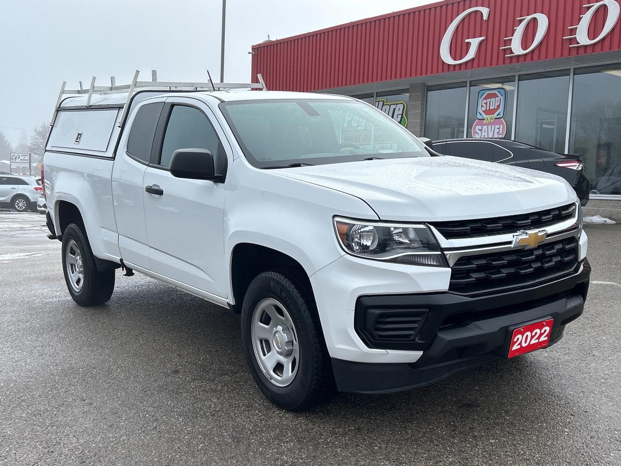 2022 Chevrolet Colorado WORK TRUCK, REAR WHEEL DRIVE, CLEAN CARFAX! Photo