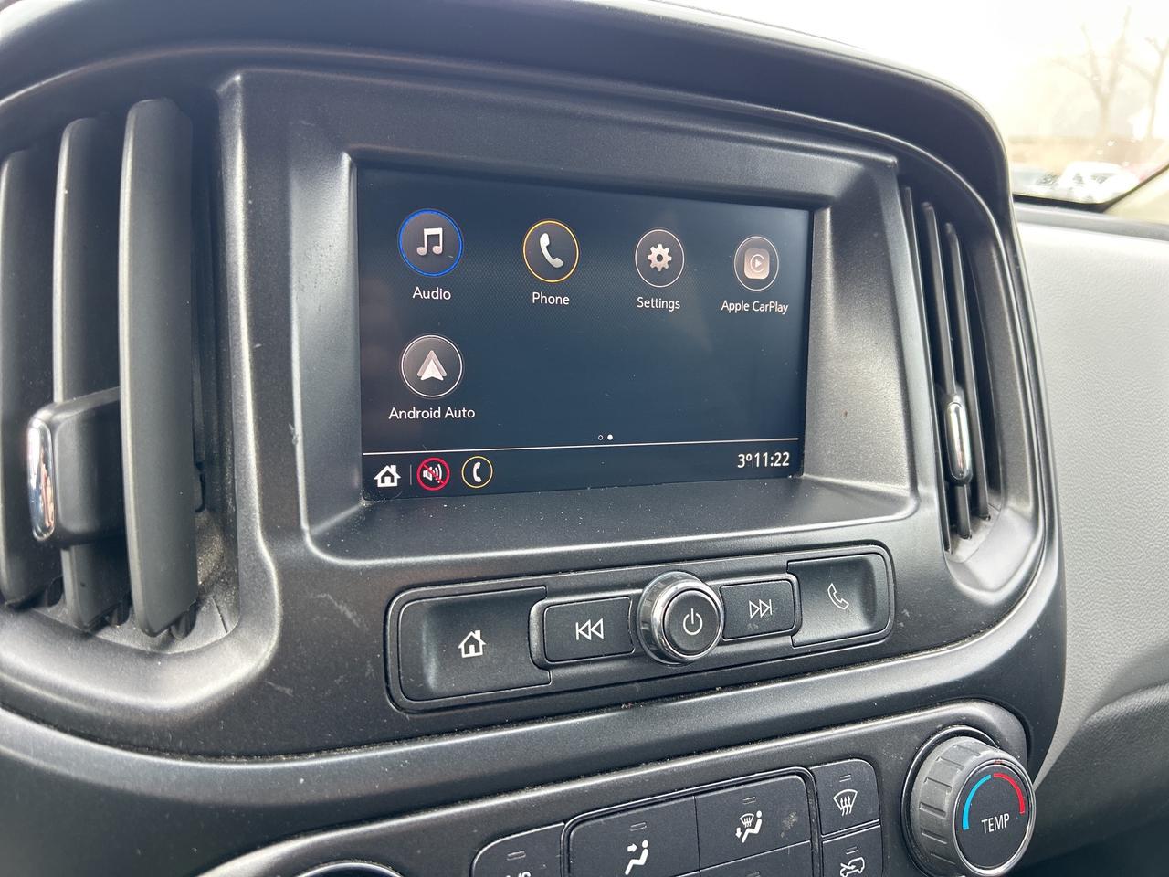 2022 Chevrolet Colorado WORK TRUCK, REAR WHEEL DRIVE, CLEAN CARFAX! Photo