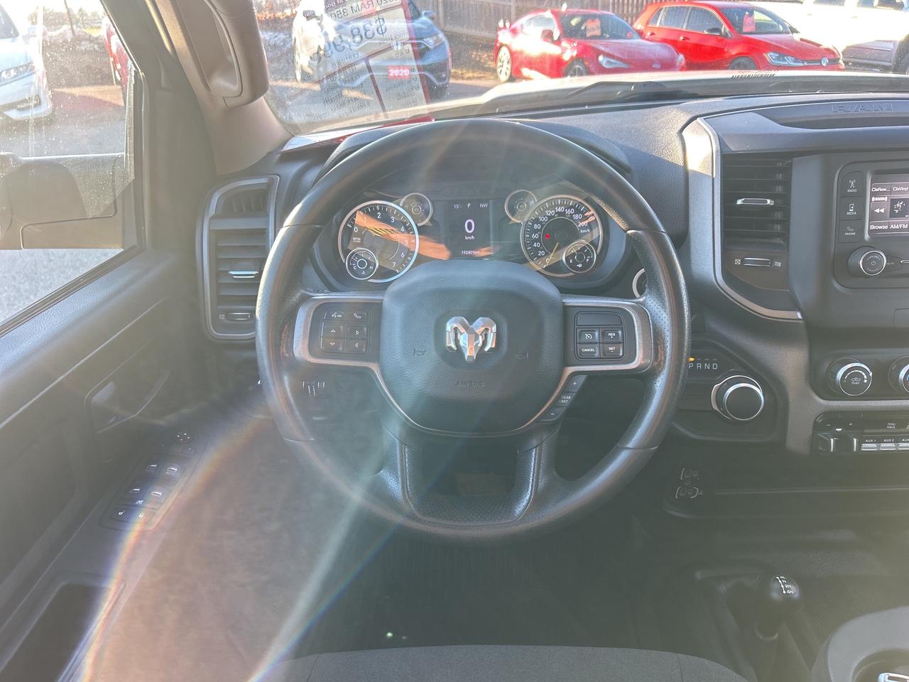2020 RAM 3500 TRADESMAN, CLEAN CARFAX, 6.4L HEMI, 6 PASSENGER! Photo