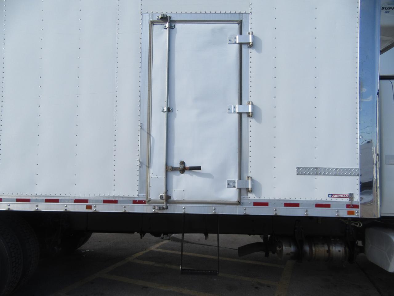 2018 International 4400 TANDEM 28FT REEFER BOX CARRIER SUPRA 960 REEFER Photo