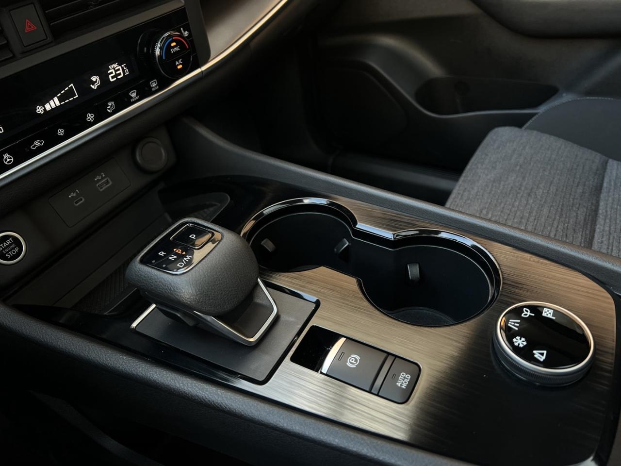 2023 Nissan Rogue SV MOONROOF AWD   PRO Pilot   360 CAM Photo