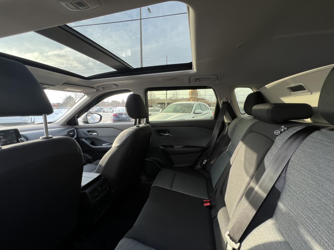 2023 Nissan Rogue SV MOONROOF AWD   PRO Pilot   360 CAM Photo