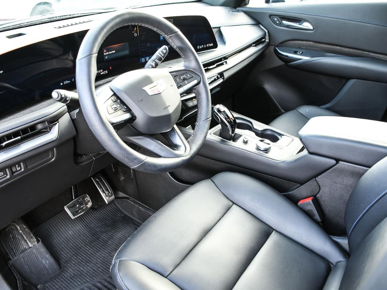 2025 Cadillac XT4 Sport Twin Panel Moonroof   Less than 3,000KM! Photo