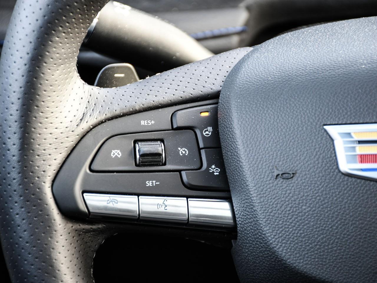 2025 Cadillac XT4 Sport Twin Panel Moonroof   Less than 3,000KM! Photo