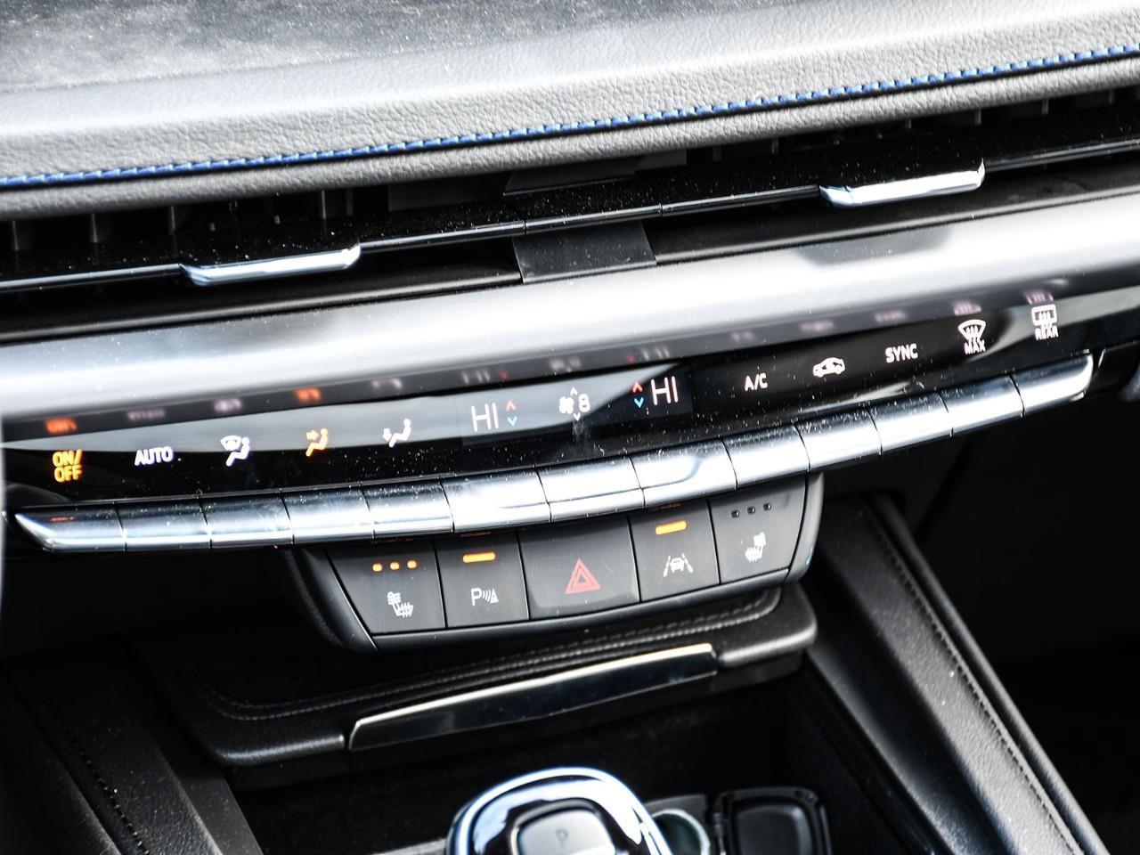 2025 Cadillac XT4 Sport Twin Panel Moonroof   Less than 3,000KM! Photo