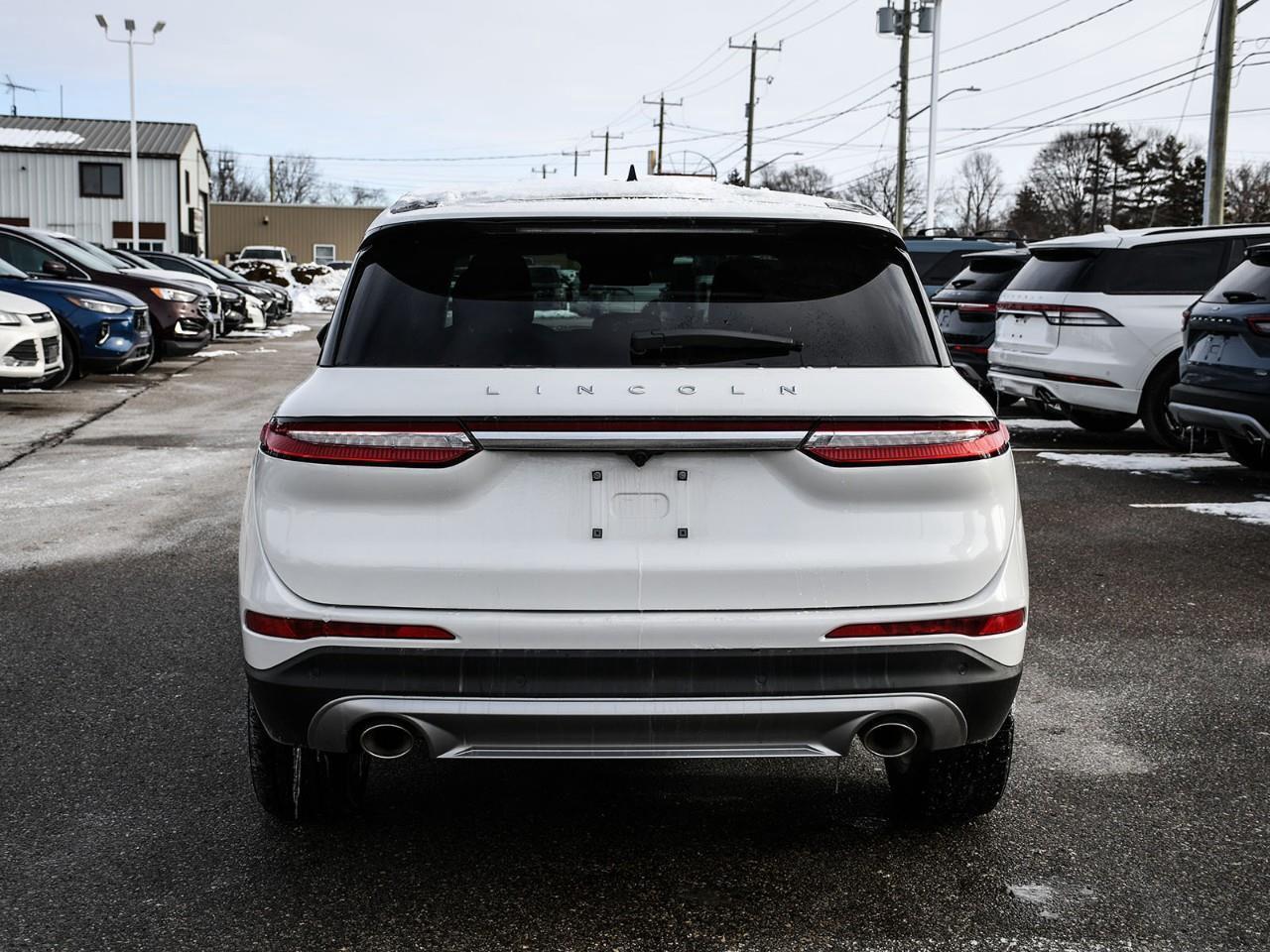 2024 Lincoln Corsair Premiere ACC + Lane Centering   BLIS   Heated Seat Photo