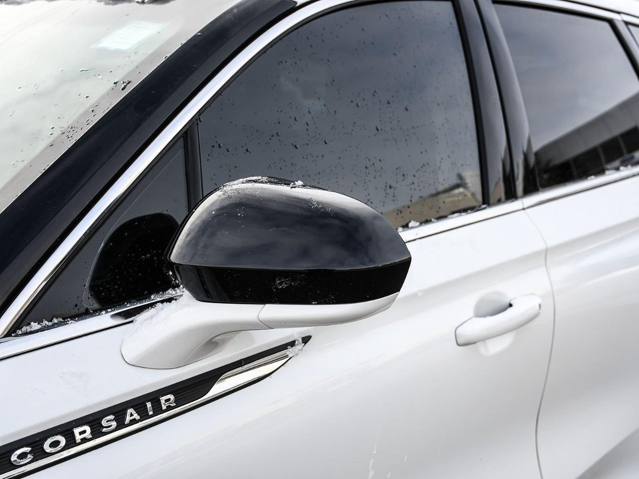 2024 Lincoln Corsair Premiere ACC + Lane Centering   BLIS   Heated Seat Photo