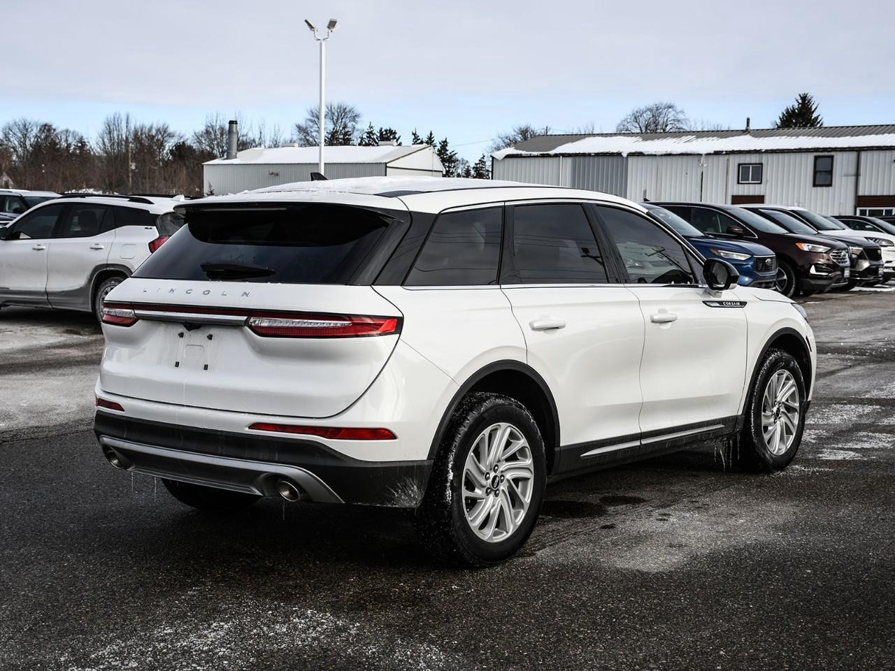 2024 Lincoln Corsair Premiere ACC + Lane Centering   BLIS   Heated Seat Photo