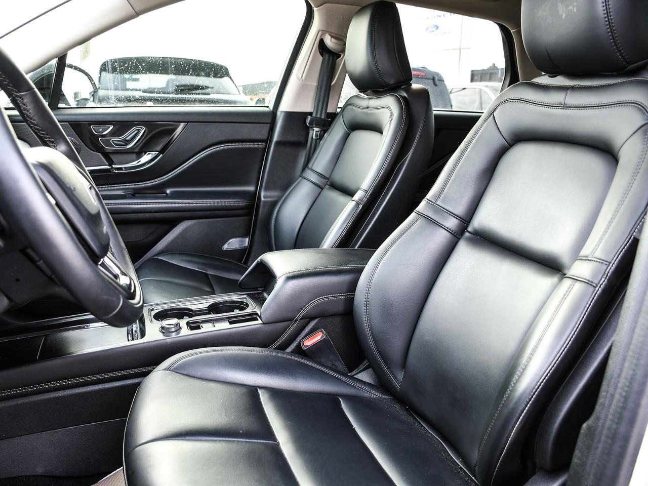 2024 Lincoln Corsair Premiere ACC + Lane Centering   BLIS   Heated Seat Photo