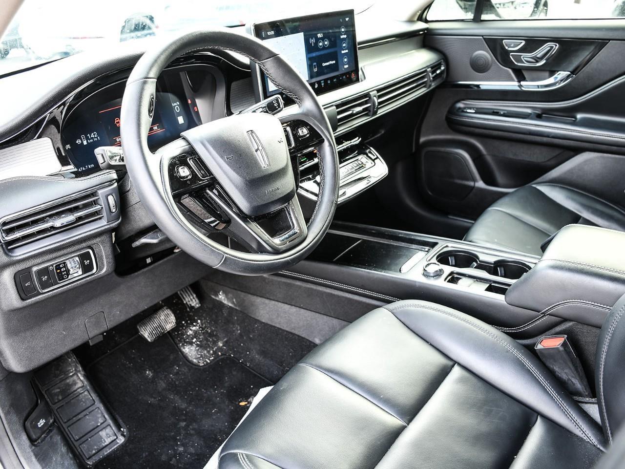 2024 Lincoln Corsair Premiere ACC + Lane Centering   BLIS   Heated Seat Photo