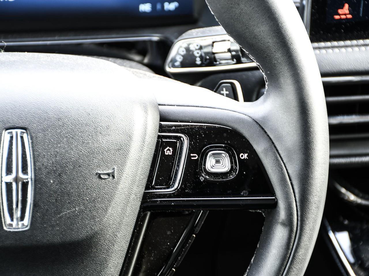 2024 Lincoln Corsair Premiere ACC + Lane Centering   BLIS   Heated Seat Photo