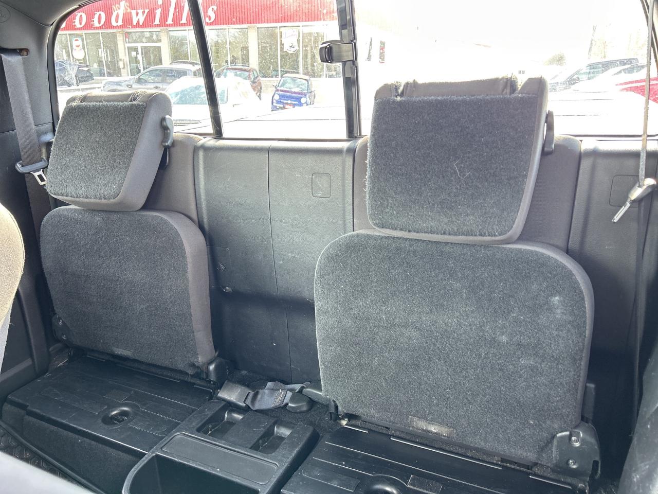 2016 Toyota Tacoma SR5 TRD OFF ROAD, CLEAN CARFAX, BACK UP CAMERA! Photo