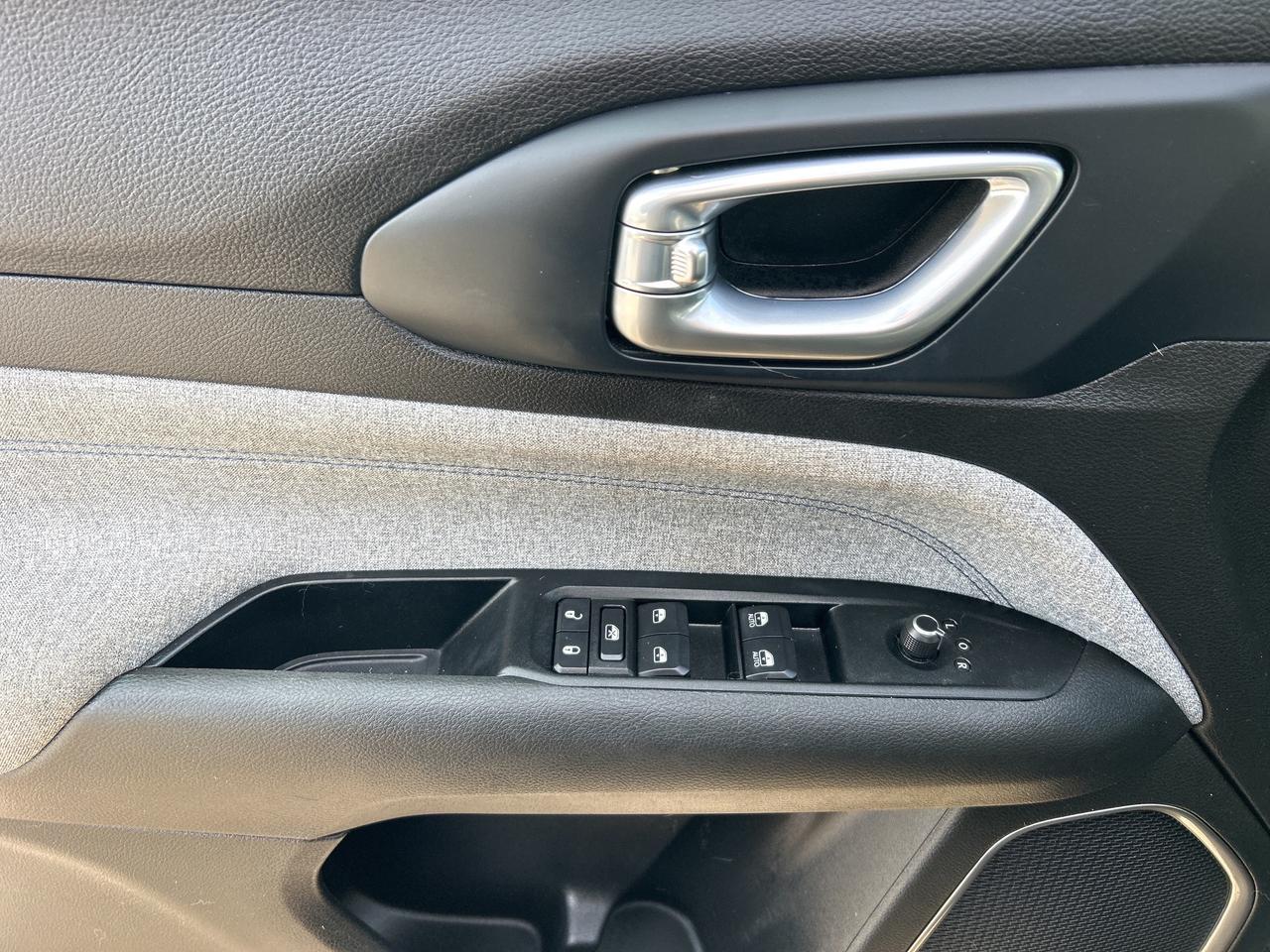 2022 Jeep Compass North w/10.1 NAV, Hands-Free Tailgate, Pwr Seat Photo