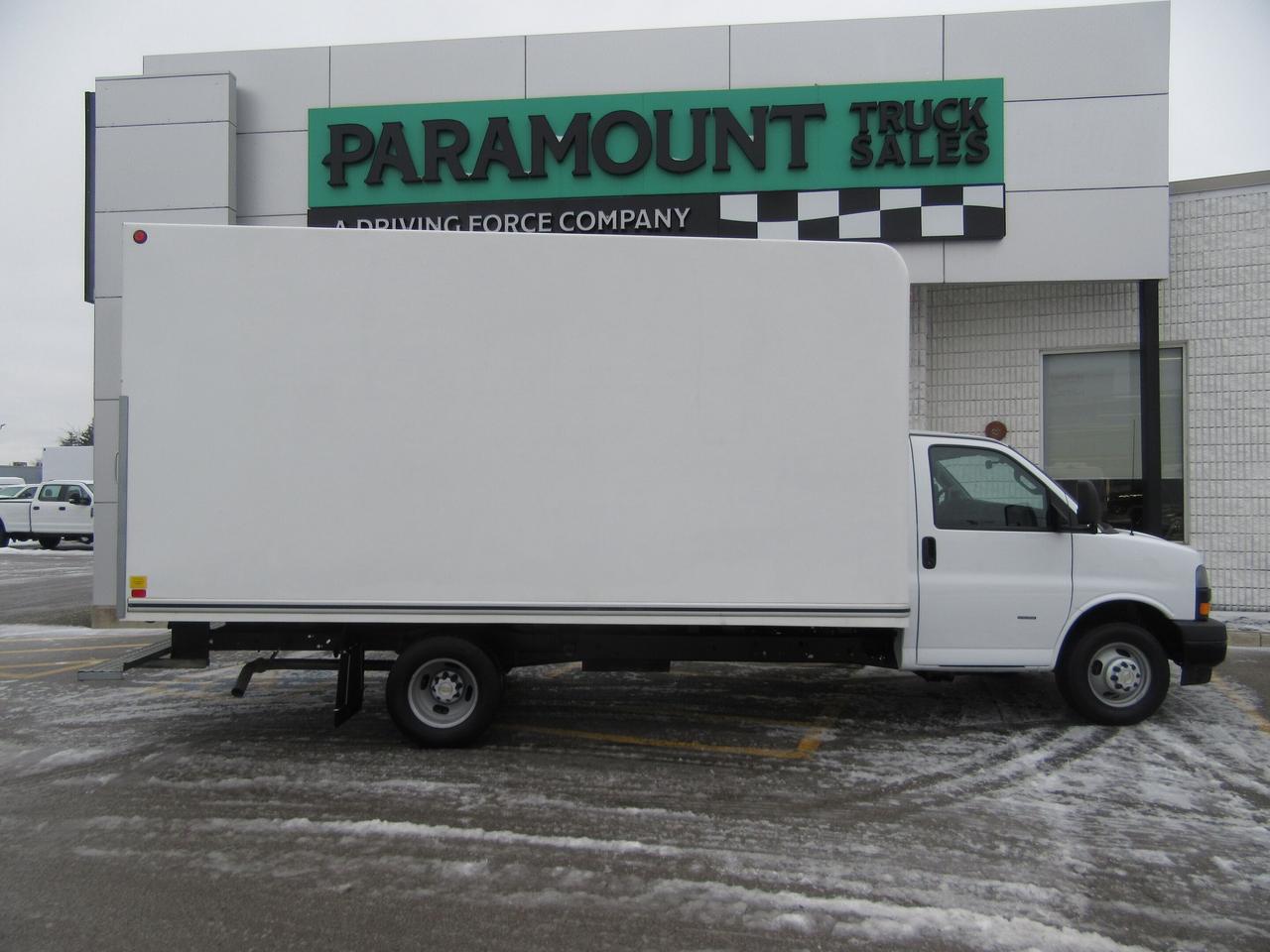 2023 Chevrolet ChevroletExpress 3500 CUSTOM 16FT HIGH BOX CUBE VAN 91 INCH HEIGHT Photo